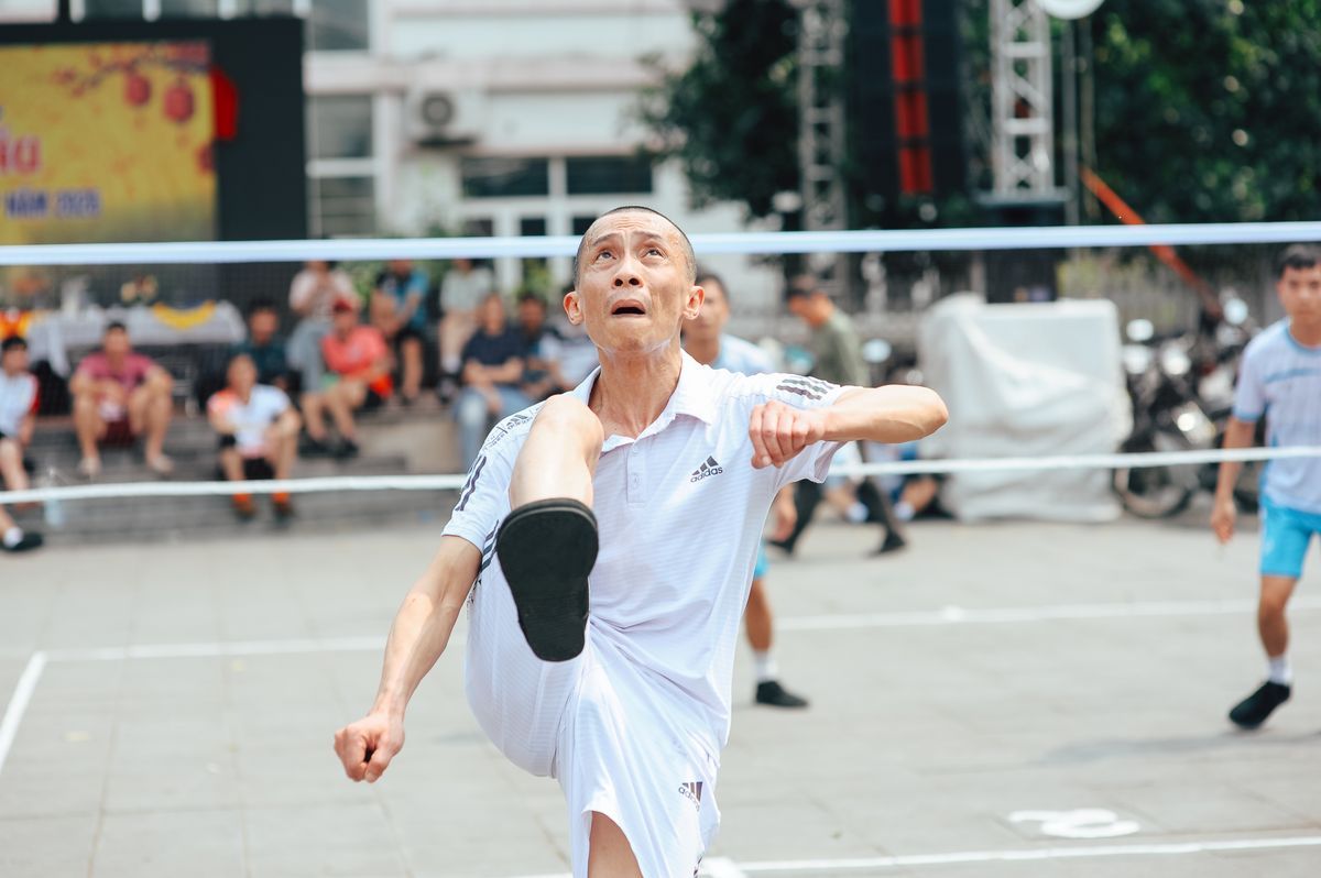 我把 Keep 那份半年报拆完,发现我工作室缺的是同一条流水线